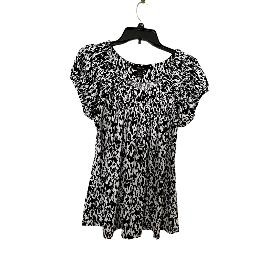 Women’s Style & CO. Black and White Peasant Shirt